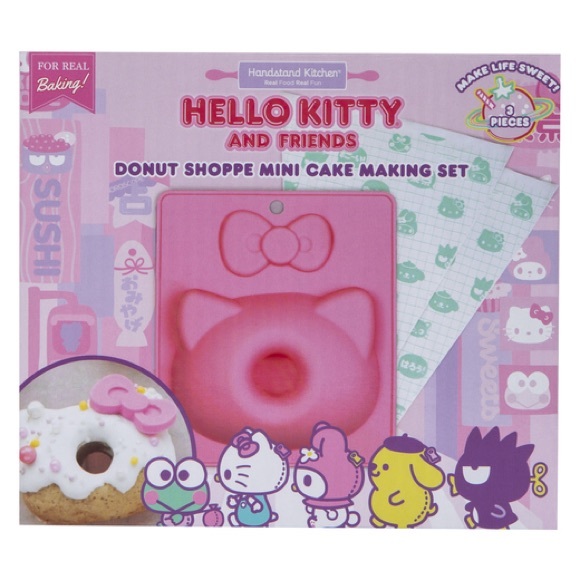 Hello Kitty Donut Shoppe Mini Cake Making Set - Picture 3 of 5